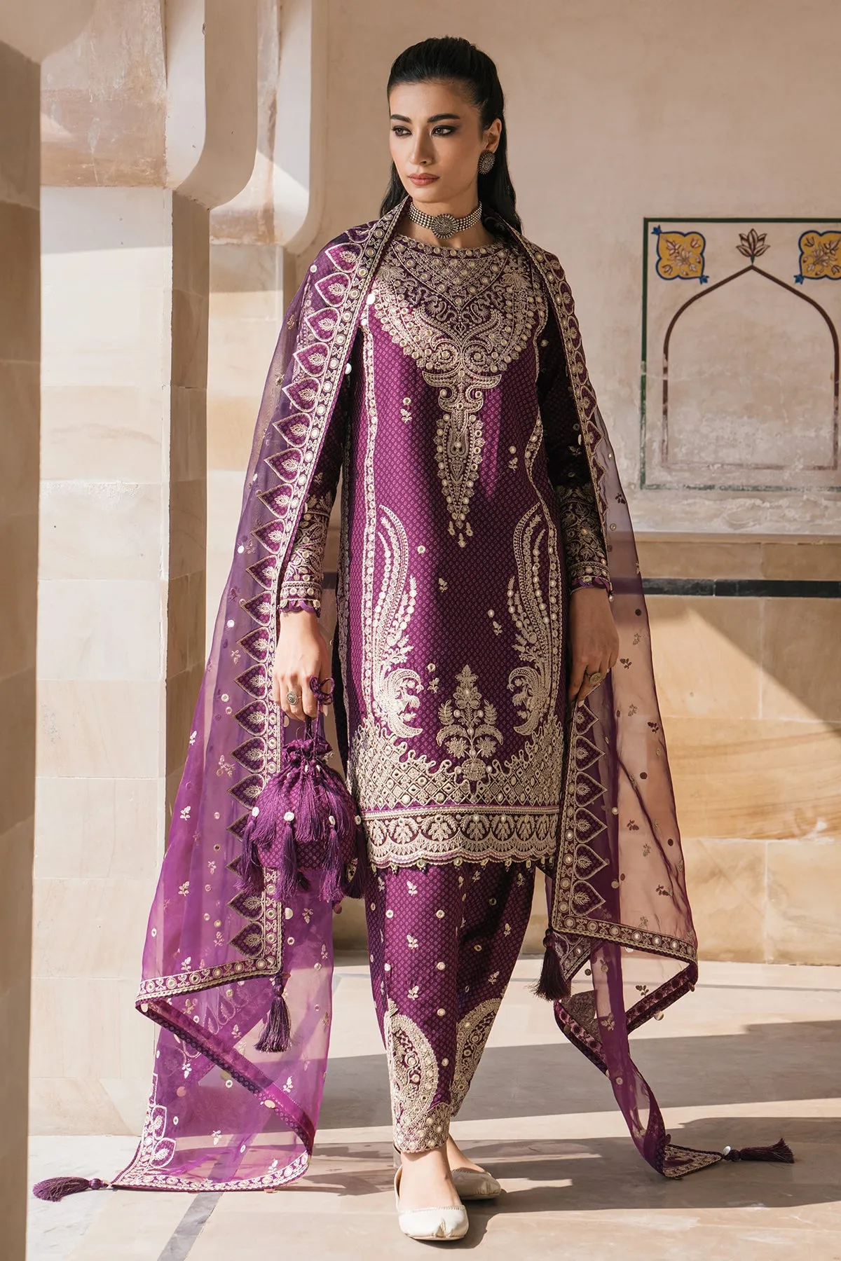 Jazmin Shahkaar Luxury Lawn Collection – Embroidered Luxury Lawn SL24-D6