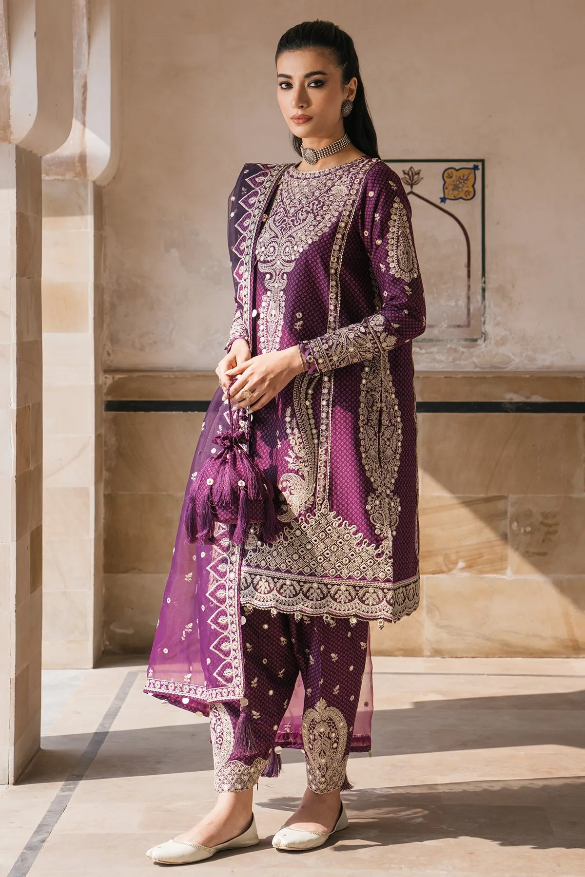 Jazmin Shahkaar Luxury Lawn Collection – Embroidered Luxury Lawn SL24-D6