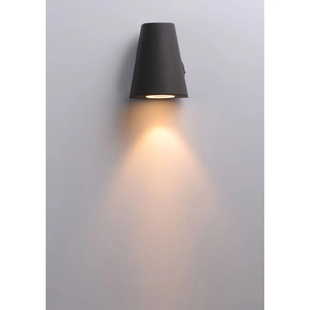 Mini 6 In. Outdoor Wall Sconce 450 Lumens Bronze